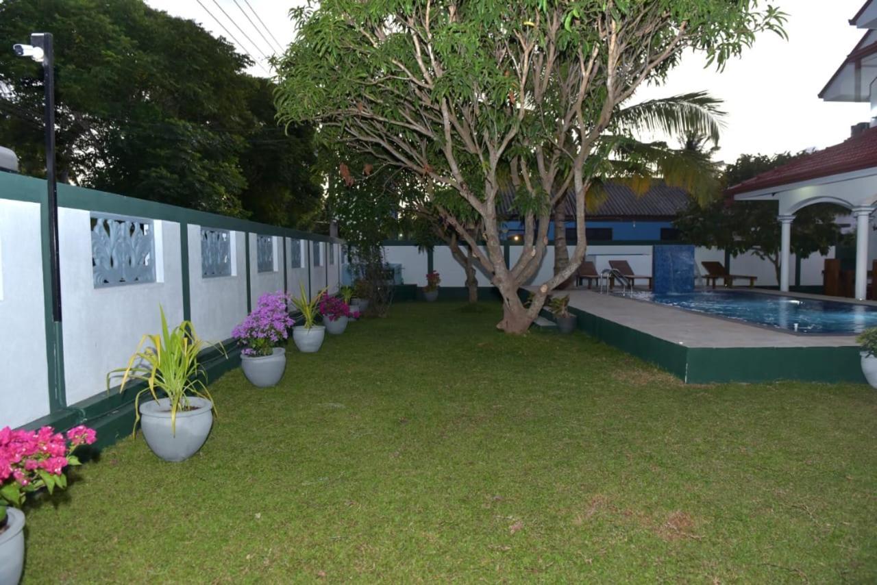 Sri Ra'Anana Villa Маравила Екстериор снимка