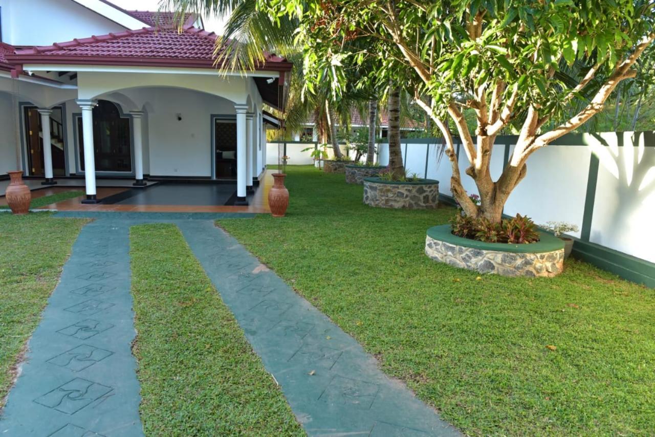 Sri Ra'Anana Villa Маравила Екстериор снимка