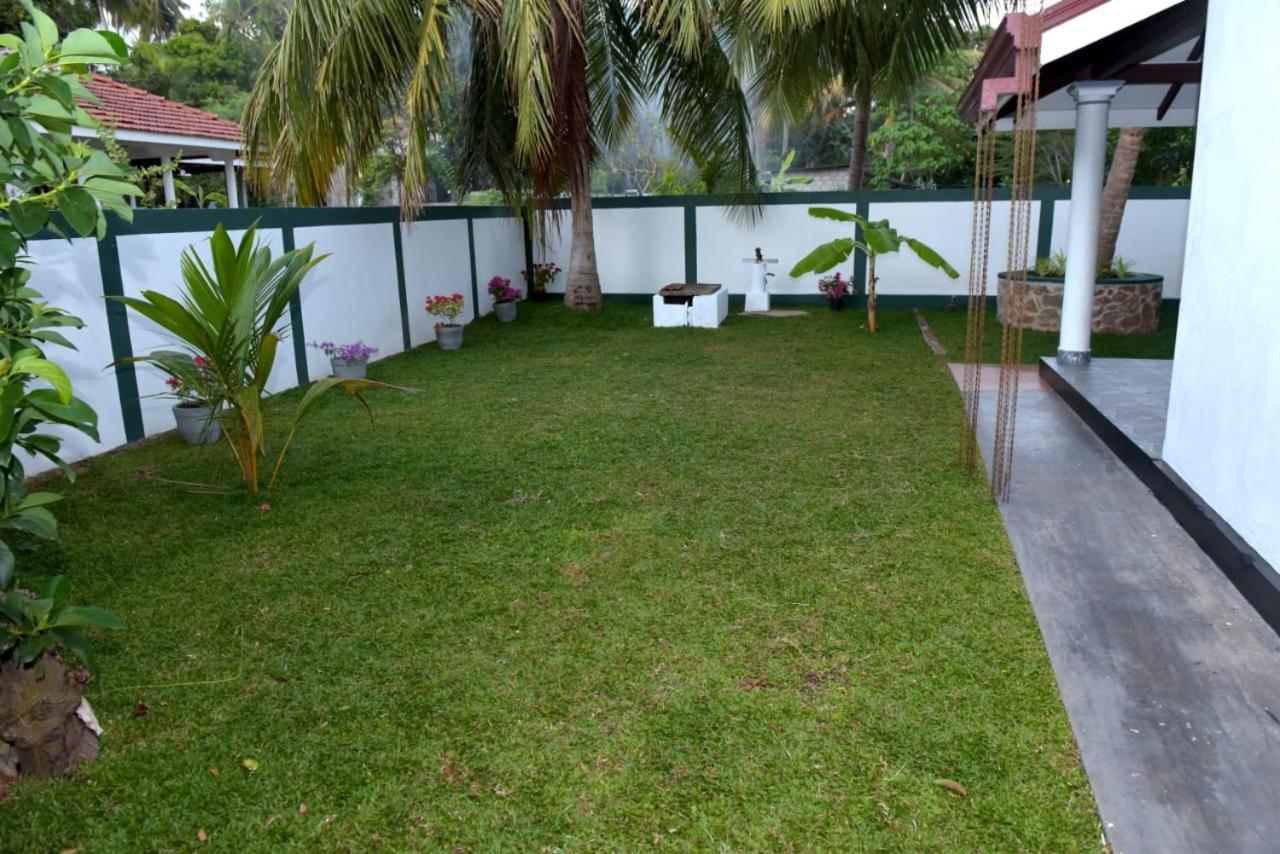 Sri Ra'Anana Villa Маравила Екстериор снимка